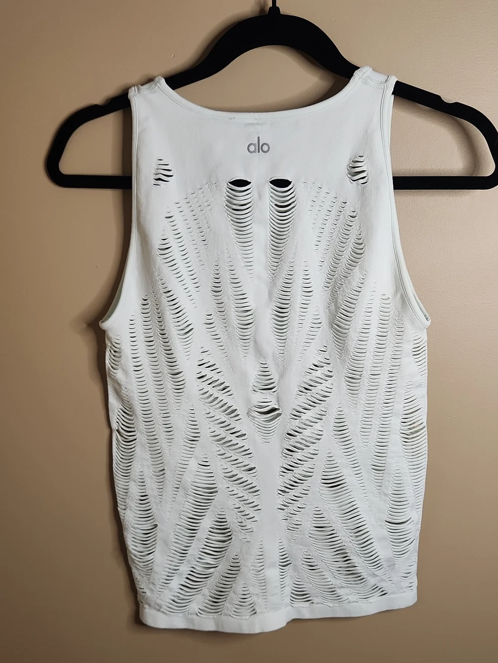 Alo Yoga Lark Tank In Pale White.  Size L.